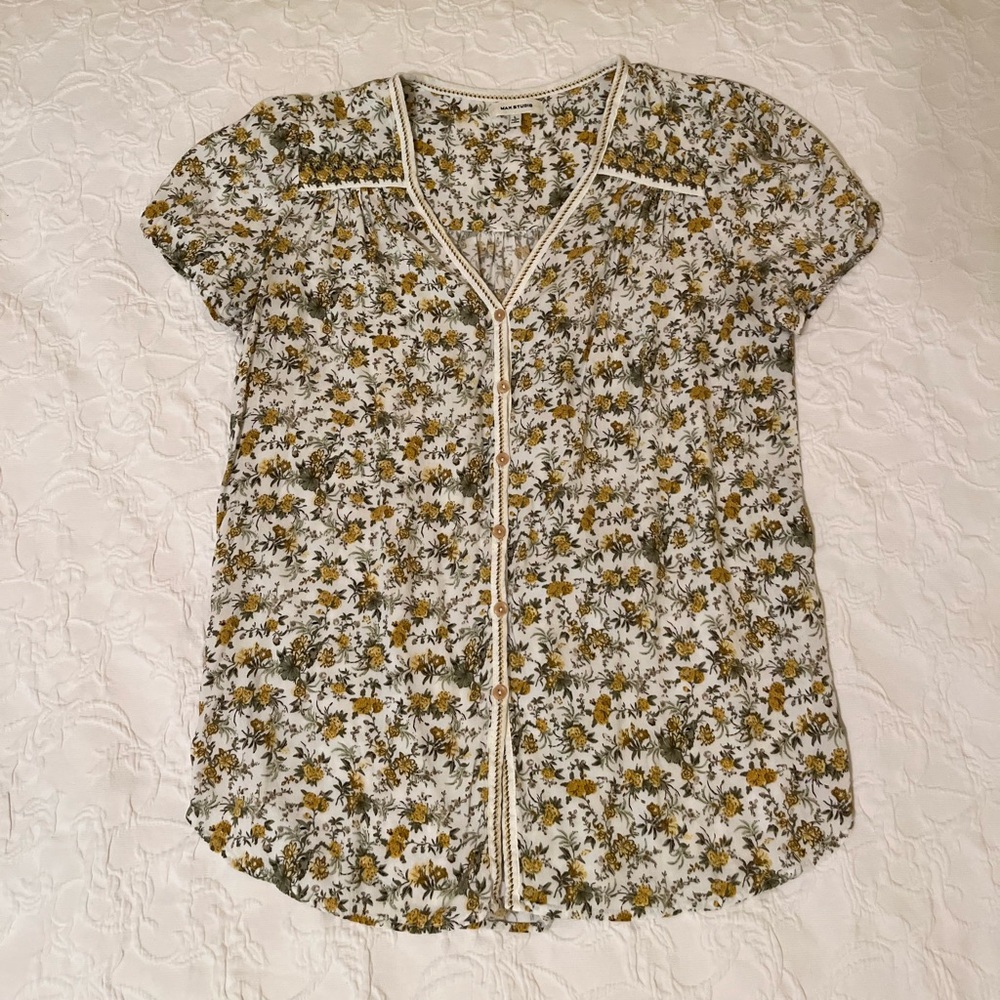 Yellow Green and White Floral Button Down Top